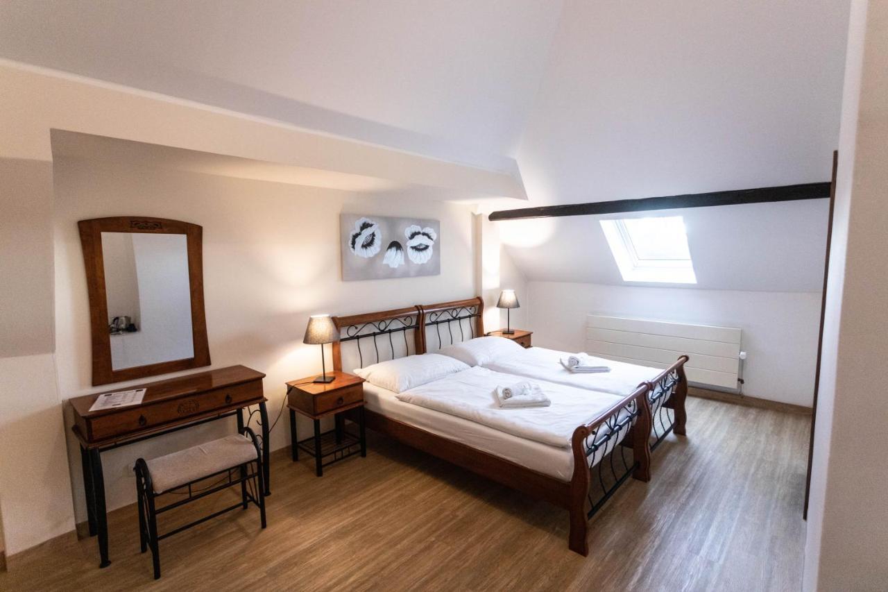 Penzion Kralovske Lazne Podebrady Ngoại thất bức ảnh