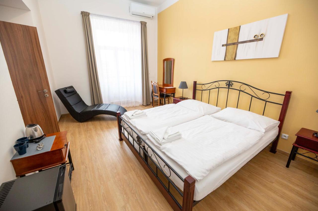 Penzion Kralovske Lazne Podebrady Ngoại thất bức ảnh